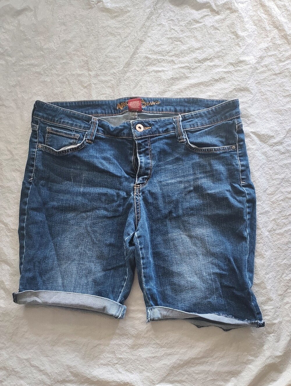 Arizona Jean Company Women's Cuffed Mid-Blue Denim Shorts